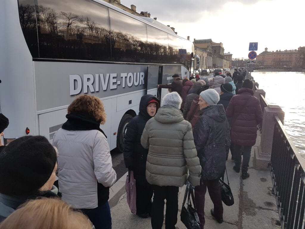 Экскурсионный автобус Драйв-Тур