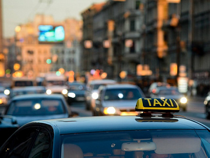 Петербургским такси запретили поднимать цены во время чрезвычайных ситуаций в городе